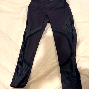 Black split 59 capri pants